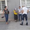 Kadınların sokak ortasında taşlı sopalı 'çöp' kavgası
