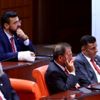 İyi Partili vekilin kolu alçıya alındı İyi Partili vekilin kolu alçıya alındı