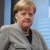 Merkel: Almanya'da insanların güvenliğini sağlamak en öncelikli görevimiz Merkel: Almanya'da insanların güvenliğini sağlamak en öncelikli görevimiz