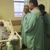 Teslim olan örgüt mensubu tedavi gördüğü hastanede babasıyla bir araya geldi Teslim olan örgüt mensubu tedavi gördüğü hastanede babasıyla bir araya geldi