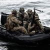 Türkiye Irak'a 20 dalgıç gönderdi Türkiye Irak'a 20 dalgıç gönderdi