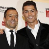 Ronaldo ada hediye etti Ronaldo ada hediye etti