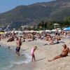 Alanya'da sahiller Ekim'de de boş kalmadı Alanya'da sahiller Ekim'de de boş kalmadı