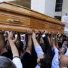 İtalya'da mafya babasına filmleri aratmayan cenaze töreni