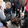 Kahramanmaraş yaşlı adama çarptı; annesiyle birlikte ... Kahramanmaraş yaşlı adama çarptı; annesiyle birlikte ...