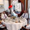Binbaşının nefesiyle çocuğun elini ısıttığı fotoğraf Başkan Erdoğan'ın çalışma odasının baş köşesinde Binbaşının nefesiyle çocuğun elini ısıttığı fotoğraf Başkan Erdoğan'ın çalışma odasının baş köşesinde