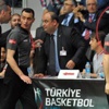 Beşiktaş - F.Bahçe derbisinde hakem maçı bırakıp gitti Beşiktaş - F.Bahçe derbisinde hakem maçı bırakıp gitti