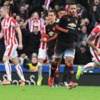 Van Gaal'e derin darbe... MANU kendini 'yedi' Van Gaal'e derin darbe... MANU kendini 'yedi'