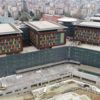 Bir dev daha geliyor Bir dev daha geliyor