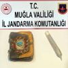 Jandarma operasyon yaptı! Muğla'da bin yıllık altın işlemeli Tevrat ele geçirildi Jandarma operasyon yaptı! Muğla'da bin yıllık altın işlemeli Tevrat ele geçirildi