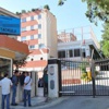İzmir'de 29 okula polis baskını İzmir'de 29 okula polis baskını