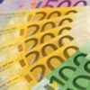 4 Euro yüzünden oğlunu merdivenlerden aşağı itti 4 Euro yüzünden oğlunu merdivenlerden aşağı itti