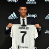 Ronaldo, Juventus'u uçurdu