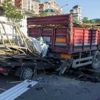 Ankara’da feci kaza! Önündeki tıra ok gibi saplandı