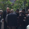 PTT'ye silahlı saldırı... Saldırgan bir kişiyi rehin aldı PTT'ye silahlı saldırı... Saldırgan bir kişiyi rehin aldı