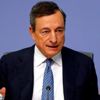 Draghi: Artan risklere karşın Euro Bölgesi'nde büyüme sürecek Draghi: Artan risklere karşın Euro Bölgesi'nde büyüme sürecek