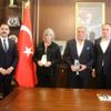 Sürü çekildiği yerde tekrar gösterildi Sürü çekildiği yerde tekrar gösterildi