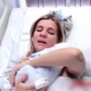 Esra Erol yeni doğan bebeğinin yüzünü gösterdi