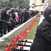 Azerbaycan'da 20 Ocak katliamında hayatını kaybedenler anılıyor Azerbaycan'da 20 Ocak katliamında hayatını kaybedenler anılıyor