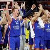 Anadolu Efes tarihe geçmenin eşiğinde Anadolu Efes tarihe geçmenin eşiğinde