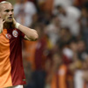 Wesley Sneijder kafa karıştırdı