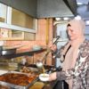 Kocası ölünce yemek fabrikasının başına geçti Kocası ölünce yemek fabrikasının başına geçti