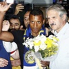 Luis Nani, Fenerbahçe'ye imza atıyor