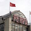 Şişli'de intihar girişimi Şişli'de intihar girişimi