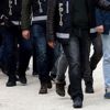 Diyarbakır merkezli 5 ilde terör operasyonu! Çok sayıda gözaltı var Diyarbakır merkezli 5 ilde terör operasyonu! Çok sayıda gözaltı var