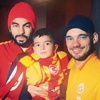 Galatasaray şehit madencinin oğlunu bağrına bastı Galatasaray şehit madencinin oğlunu bağrına bastı