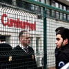 Cumhuriyet gazetesi önünde 3 gözaltı