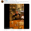 Arnold Schwarzenegger'den evcil hayvanlarıyla evden kalın mesajı Arnold Schwarzenegger'den evcil hayvanlarıyla evden kalın mesajı