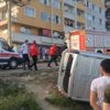 Kontrolünü kaybeden araç yol kenarına devrildi Kontrolünü kaybeden araç yol kenarına devrildi