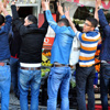 Arkalarını döndüler! Arkalarını döndüler!