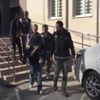 Bebeğinin bezlerinde uyuşturucu sakladığı iddia edilen kadın adliyeye çocuğuyla götürüldü