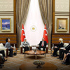 Erdoğan sanatçıları kabul etti Erdoğan sanatçıları kabul etti