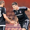 Cenk ve Gomez, 11 takıma bedel Cenk ve Gomez, 11 takıma bedel