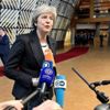 Theresa May’den AB’ye tedbir maddesi mesajı