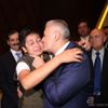 Azerbaycan’da duygusal an: TBMM Başkanı Binali Yıldırım'a sarılıp ağladı