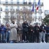 Fransa İçişleri Bakanı'ndan 'namaz' açıklaması