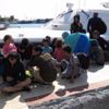 Ayvacık'ta 80 kaçak yakalandı