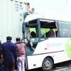 Yolcu servisi TIR'a arkadan çarptı Yolcu servisi TIR'a arkadan çarptı
