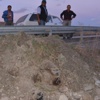 3 yüz metre arayla yol kenarında bulundular!