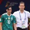 Alman futbolseverlerin Mesut Özil üzüntüsü Alman futbolseverlerin Mesut Özil üzüntüsü