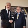 Aziz Yıldırım ile Mehmet Ali Aydınlar arasında yapılan sponsorluk sözleşmesinin değeri tam 100 milyon TL Aziz Yıldırım ile Mehmet Ali Aydınlar arasında yapılan sponsorluk sözleşmesinin değeri tam 100 milyon TL