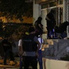 İstanbul'da operasyon: Özel Tim kapıyı kırıp girdi İstanbul'da operasyon: Özel Tim kapıyı kırıp girdi
