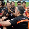 Galatasaray kafilesi uçakta kaldı