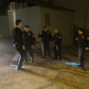 Polise kiremit ve satırla saldırı Polise kiremit ve satırla saldırı