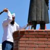 Siverek’te Atatürk büstüne tahra ile saldırı