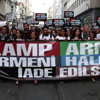 Kamp Armen yıkılmasın diye yürüdüler